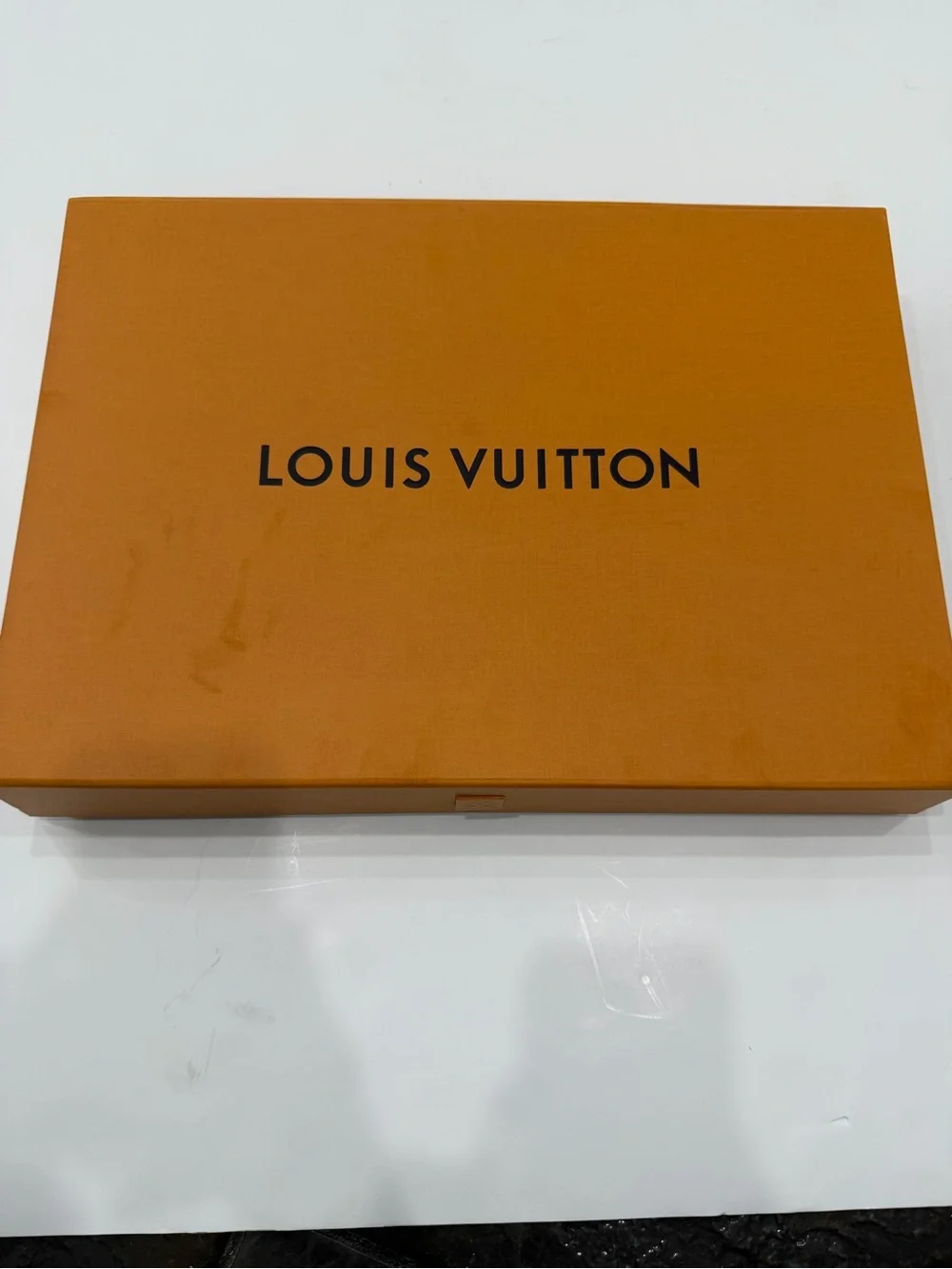 Louis Vuitton Cream and Gold Monogram Tag Detail Scarf - Picture 5 of 13